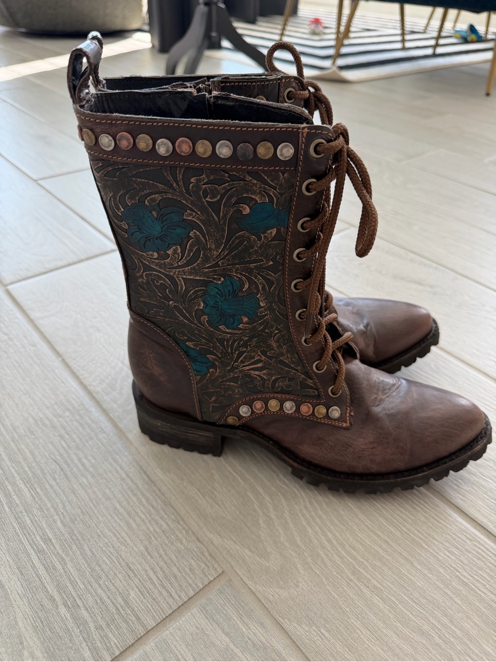 OLD GRINGO Vintage Inspired Laser Etched Studded Boots Size 10 VGUC